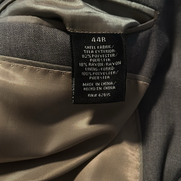 Gray J.Ferrar Suit 44 R Jacket 38x29 Pants - Like New - Picture 4 of 8